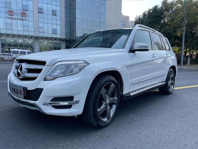 奔驰glk级2013款改款glk 300 4matic 时尚型,奔驰glk级 2013款 glk 300 4matic 动感型